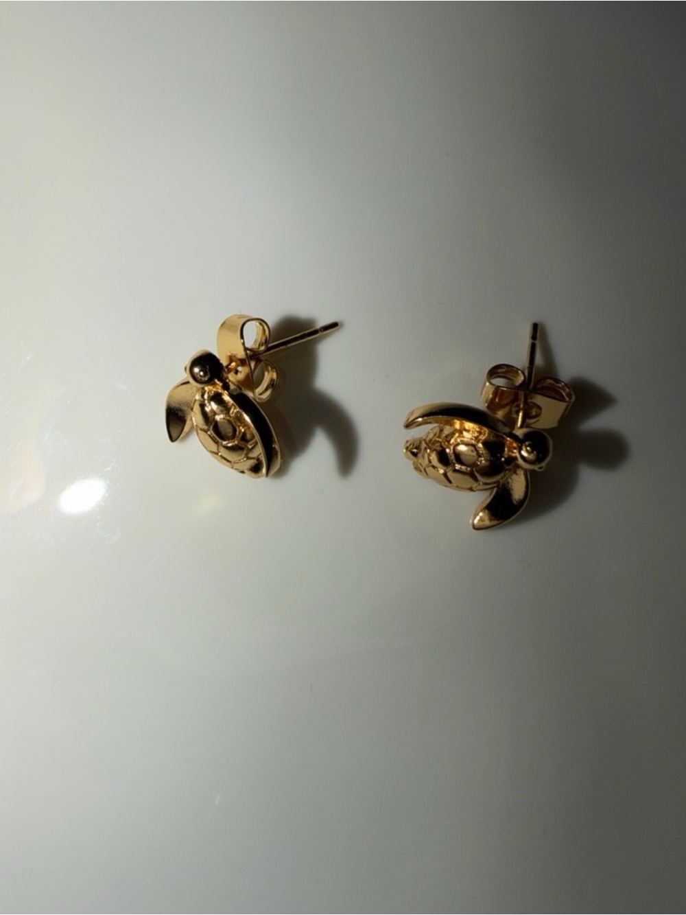 NEW Gold Turtle Earrings Jewelry Gift - Picture 2 of 3